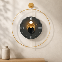 Jam Dinding Dekoratif Dial Hitam Kustom Dengan Desain Cincin Konsentris Bernuansa Emas Grosir