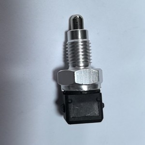Interruptor de luz de marcha atrás Land Rover 99660613300, interruptor térmico para reemplazo y reparación - Product Image 2