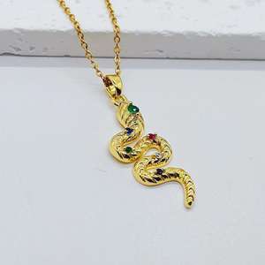 Collar con colgante de serpiente al por mayor para mujer cadena de eslabones de acero inoxidable con piedras de circón de cobre chapadas en oro para regalos - Product Image 3