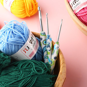 Juego de <span class=keywords><strong>14</strong></span> Agujas de Ganchillo Estándar Americanas con Diseño Impreso y Mango Suave para Tejer Lana - Product Image 4