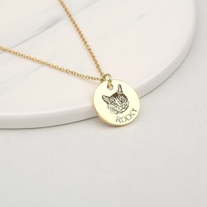 Collier avec pendentif <span class=keywords><strong>photo</strong></span> d'animal gravé au laser sur mesure par le fabricant, en vente - Product Image 4