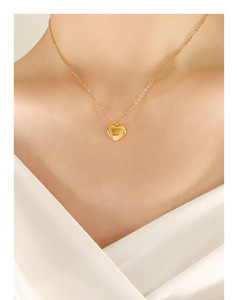Caliente venta al por mayor tridimensional Simple corazón amor Collar chapado en oro 18K titanio acero clavícula cadena amantes - Product Image 2