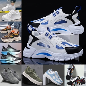 Liquidación de Calzado Deportivo Masculino de Marcas de Moda y Ocio Variadas al por Mayor - Product Image 3