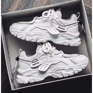 Zapatillas Deportivas Blancas Ligeras y Transpirables para Hombre, con Suela Gruesa, Diseño Deportivo Versátil, Tendencia de Moda para Invierno, Primavera y Otoño - Product Image 2