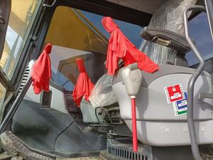 Excavatrice sur chenilles Komatsu PC350 d'occasion, 35 tonnes, modèle 2022, certifiée CE, machine de construction avec composants moteur et transmission - Product Image 6