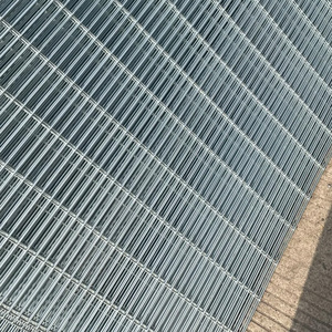 Malla <span class=keywords><strong>de</strong></span> Alambre Soldada Galvanizada BWG 18 para Protección <span class=keywords><strong>de</strong></span> Ventanas y Puertas - Product Image 5