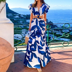 Prêt à expédier 2026 Robe à imprimé floral pour femme, sexy, à découpes, à taille élastiquée, manches à volants, col en V, style bohème, pour la <span class=keywords><strong>plage</strong></span> et les stations balnéaires, Vêtements d'usine - Product Image 1