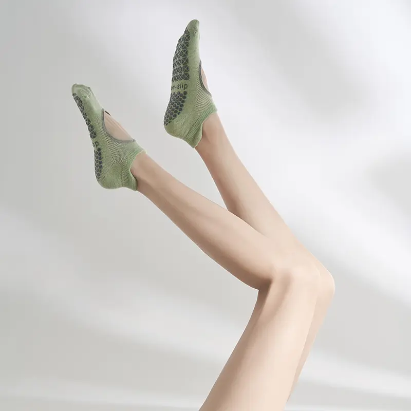 2024 nouvelle mode été personnalisé chaussettes de yoga pilates chaussettes de ballet chaussettes de yoga pour femmes poignées antidérapantes