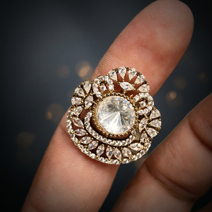 Anillo de Cóctel Ajustable de Lujo Chapado en Oro con Diamantes Americanos en Espiral para Mujer |   Anillo llamativo redondo con circonita cúbica AAA | - Product Image 3