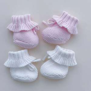 Chaussons en tricot pour bébé fille Chaussons chauds d'hiver doux pour nouveau-né Baptême en tricot Barboteuse avec nœud Chaussons pour bébé 0-3M - Product Image 2