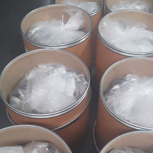 All'ingrosso per uso alimentare pezzi di <span class=keywords><strong>ghiaccio</strong></span> di <span class=keywords><strong>cristallo</strong></span> L-mentolo Cas 2216-51-5 <span class=keywords><strong>cristallo</strong></span> di mentolo alle erbe utilizza additivi per dolciumi gelato - Product Image 5