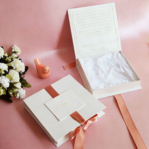 Scatola Regalo Personalizzata con Logo, Confezione Ecologica in Carta Bianca con Nastro per San Valentino - Product Image 1