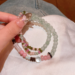 Bracelet multi-rangs raffiné de style ancien, orné de perles de rubis véritable et de jade glacé authentique. - Product Image 3