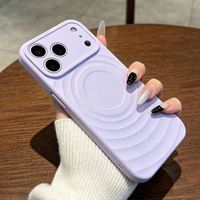 Coque de téléphone en silicone souple à ondulations d'eau magnétique pour chargement sans fil pour iPhone 18 17 16 15 14 Pro Max
