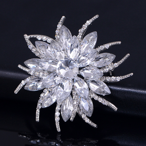 Atacado New Grande Flor De Cristal Broche das Mulheres Rhinestone Girassol Peito Flor Jóias Colar Flor Broche - Product Image 2