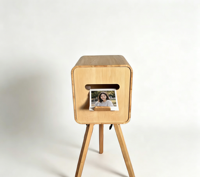 Support d'imprimante photo en bois avec trous de ventilation légers et pieds de trépied réglables, idéal pour la location d'événements
