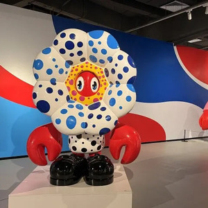 Estatuas de jardín al aire libre de setas de dibujos animados escultura duradera de fibra de vidrio para decoración de iglesia/templos interior/exterior - Product Image 5