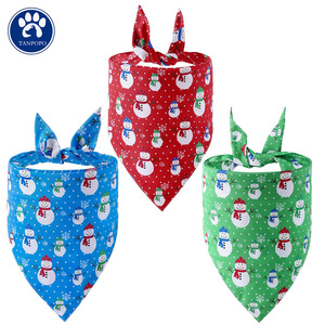 Nuevo triángulo de Navidad MerryChristmas Pet Dog Saliva Bufanda - Product Image 1