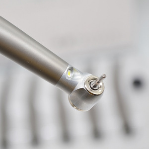 Turbina dental LED de alta velocidad, extractor de agujas de presión de dos y cuatro orificios con iluminación LED - Product Image 1