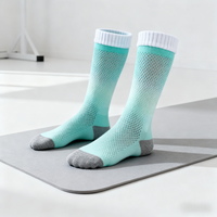 Chaussettes en coton biologique personnalisées à faible MOQ, imprimées jacquard sur toute la surface, design personnalisé, pour enfants, jeunes et adultes