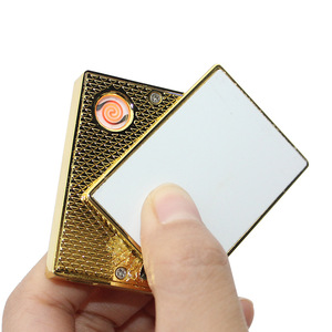 Venta al por mayor de encendedores personalizados en blanco sublimación lateral doble cara impresión USB carga a prueba de viento encendedor - Product Image 4