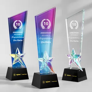 Groothandel Nieuwe Custom Sport Clear Graduate Relatiegeschenken Star Shield Award 3d Laser Blanco Glas Kristallen Trofee Met Basis Zwart