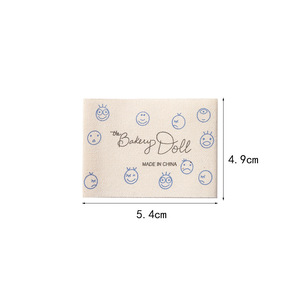 Etiquetas Rectangulares de PET Tejido al por Mayor para Ropa de Muñecas, Estilo Coreano, con Patrón de Sonrisa Dorada Impresa, Logotipo Personalizado, Color/Talla - Product Image 6