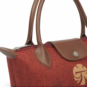 Bolso de Yute Premium con Diseño de Logotipo Personalizado, Ribete de Cuero PU, Cierre de Cremallera, Dos Asas, Regalo Corporativo, Precio al por Mayor OEM ODM - Product Image 5