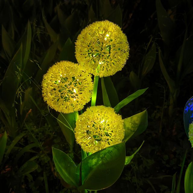 Outdoor Solar Power Sun Flowers Light Intelligent Light Led Solar Lights Ip65 Waterproof for Yard Path Garden Lawn