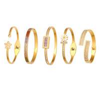 Bracelets manchette empilables éblouissants ornés de CZ | Bracelets ouverts en forme d'étoile de marguerite plaqués or |   Bijoux de poignet pour femmes, à combiner et à assortir