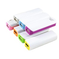 Batterie externe portable de haute qualité avec écran LED 10W, mini 2000mAh, batterie 18650, chargeur mobile ABS, Micro USB, logo personnalisé