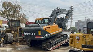 Excavatrice sur chenilles japonaise Hyundai 220-9 2020, moteur Cummins, 20 tonnes, capacité de la benne de 1,2 m, machinerie de haute qualité, rapport d'inspection, 0-2000 heures - Product Image 3