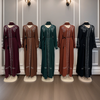 Nouvelle Robe Africaine Boubou Mariage 2025, Ornée de Broderies, Strass, Col Écharpe, Manches Longues et Bandeau