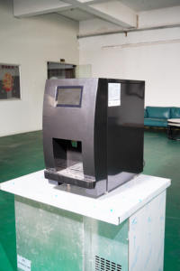 110V petite machine à glaçons intelligente automatique carrée/forme de cube maison/commercial/voiture/hôtel utilisation <span class=keywords><strong>bouteille</strong></span> en plastique entrée d'eau - Product Image 6