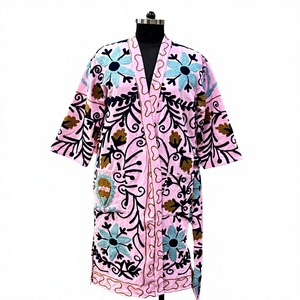 Chaqueta Kimono Bohemia Bordada con Flores Rosas, 100% Algodón, ODM, Hecha a Mano, Cuello en V, Estilo Botánico - Product Image 2