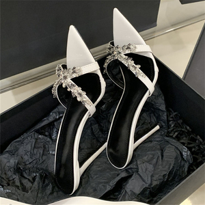 รองเท้าส้นสูงสไตล์ฝรั่งเศสสุดหรูแบบเปิดนิ้วเท้าประดับคริสตัลสำหรับสุภาพสตรี ปี 2025 - Product Image 2