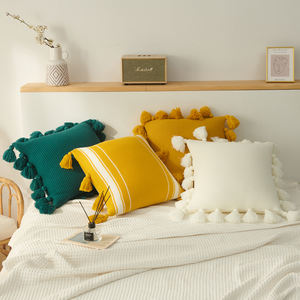 Almofada Luxuosa Quadrada de Tricô Sólido com Relevo para Sofá, Sala de Estar e Decoração de Hotel, Ecológica - Product Image 1