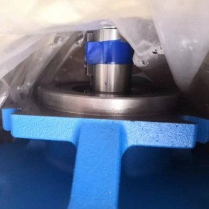 Bomba de Pistones Vickers PVXS-130-M-R-DF-0000-000, Bomba Hidráulica de 130 cc para Acero Inoxidable - Product Image 1
