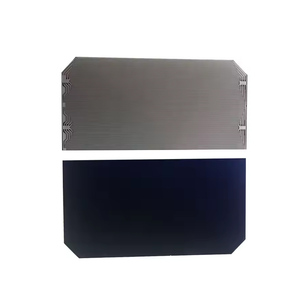 Alta eficiencia 22.1% 161*161mm SunPower <span class=keywords><strong>Maxeon</strong></span> <span class=keywords><strong>5</strong></span> Célula solar <span class=keywords><strong>5</strong></span>,7 W Células de panel solar negro oscuro flexibles 6*6 - Product Image 5