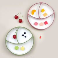 Assiette en silicone pour bébé sans BPA, forme citrouille, bicolore, avec base à ventouse, design compartimenté, compatible micro-ondes et lave-vaisselle