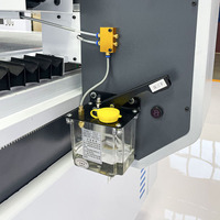 Machine de découpe de cuir à couteau oscillant CNC haute vitesse pour chaussures, sacs et matériaux de rembourrage