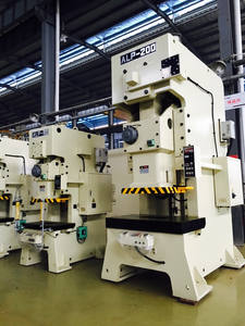 Máquina de Estampado CNC para Producción Completa de Artículos Metálicos: Estuches para Lápices, Cuchillas y Tijeras - Product Image 4