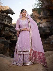Haut long à manches longues en georgette fantaisie avec travail de sequins et de motifs vintage, avec dupatta pour adolescentes, rose pâle - Product Image 3