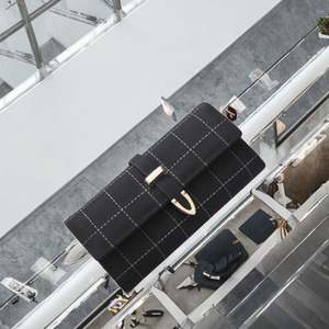 Cartera de Hombre de Alta Gama con Gran Capacidad, Cierre de Cremallera y Bloqueo para Tarjetas de Crédito, Corta y con Función Antirrobo - Product Image 3