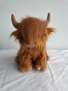 Juguete de Peluche Personalizado de Vaca de las Tierras Altas de 9 Pulgadas, Estilo Natural - Product Image 4