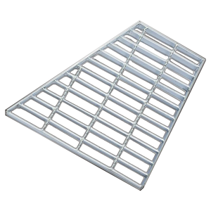Grille de passerelle pour usine pétrochimique, en acier galvanisé à chaud, grille de passerelle en acier robuste, poids par <span class=keywords><strong>mètre</strong></span> <span class=keywords><strong>carré</strong></span> - Product Image 1