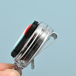 Promotion : Porte-badge rétractable <span class=keywords><strong>de</strong></span> 32 mm pour cartes d'identité professionnelles, destiné aux personnel médical, médecins et infirmières - Product Image 3