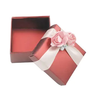 Alta qualidade Handmade Paper Custom Broches Gift Packaging Box Com Ribbon Bow joias Gift Paper Packaging Box