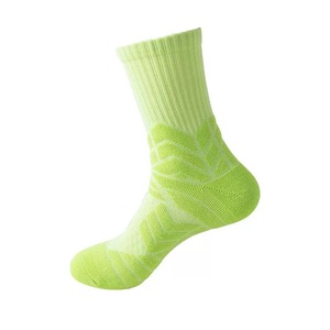 Mecha Basketball Socks Men's Mid Calf Athletic Socks Sweat Absorbent Breathable Solid Color Nylon Basketball Sports Socks - Product Image 5