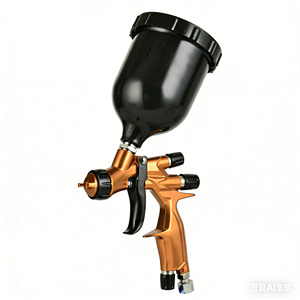 <span class=keywords><strong>Pistolet</strong></span> de <span class=keywords><strong>peinture</strong></span> <span class=keywords><strong>automobile</strong></span> ROKO 7800 Ultra en aluminium à alimentation par gravité avec buse de 1,3 mm et gobelet de 600 ml, personnalisable OEM - Product Image 1